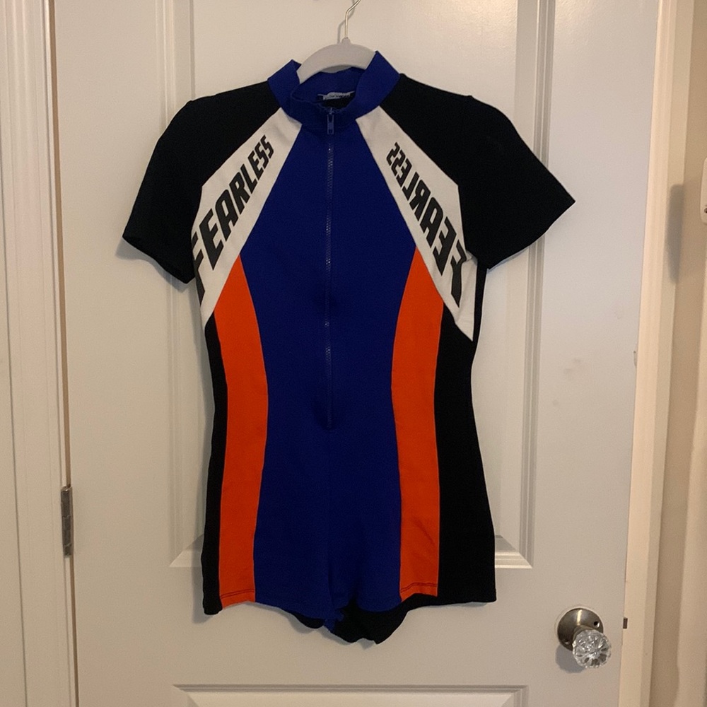 Fashion nova romper-Size M (STRETCHY)